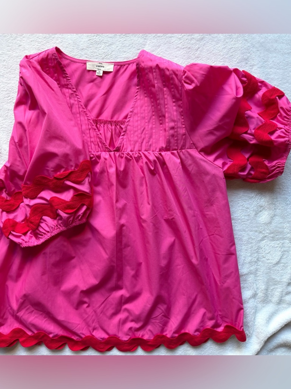 entro Bright Hot Pink Blouse with Red Rickrack Trim